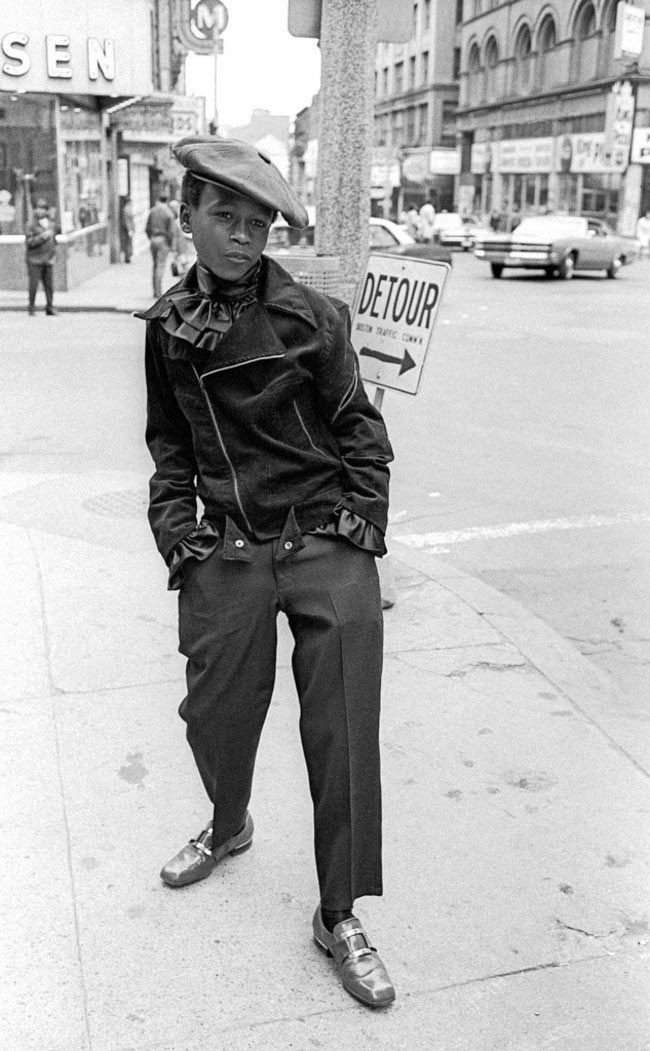 Boy Ã®n super-cap. Boston, Statele Unite ale Americii. 1968