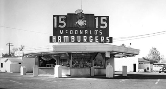 ÃŽn 1948 sa deschis primul restaurant McDonald's